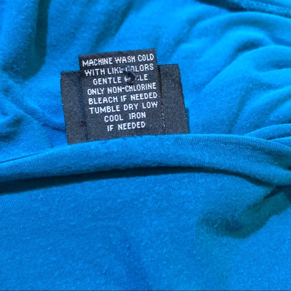 Torrid teal blue ruffled top v neck size 4X - Picture 5 of 5